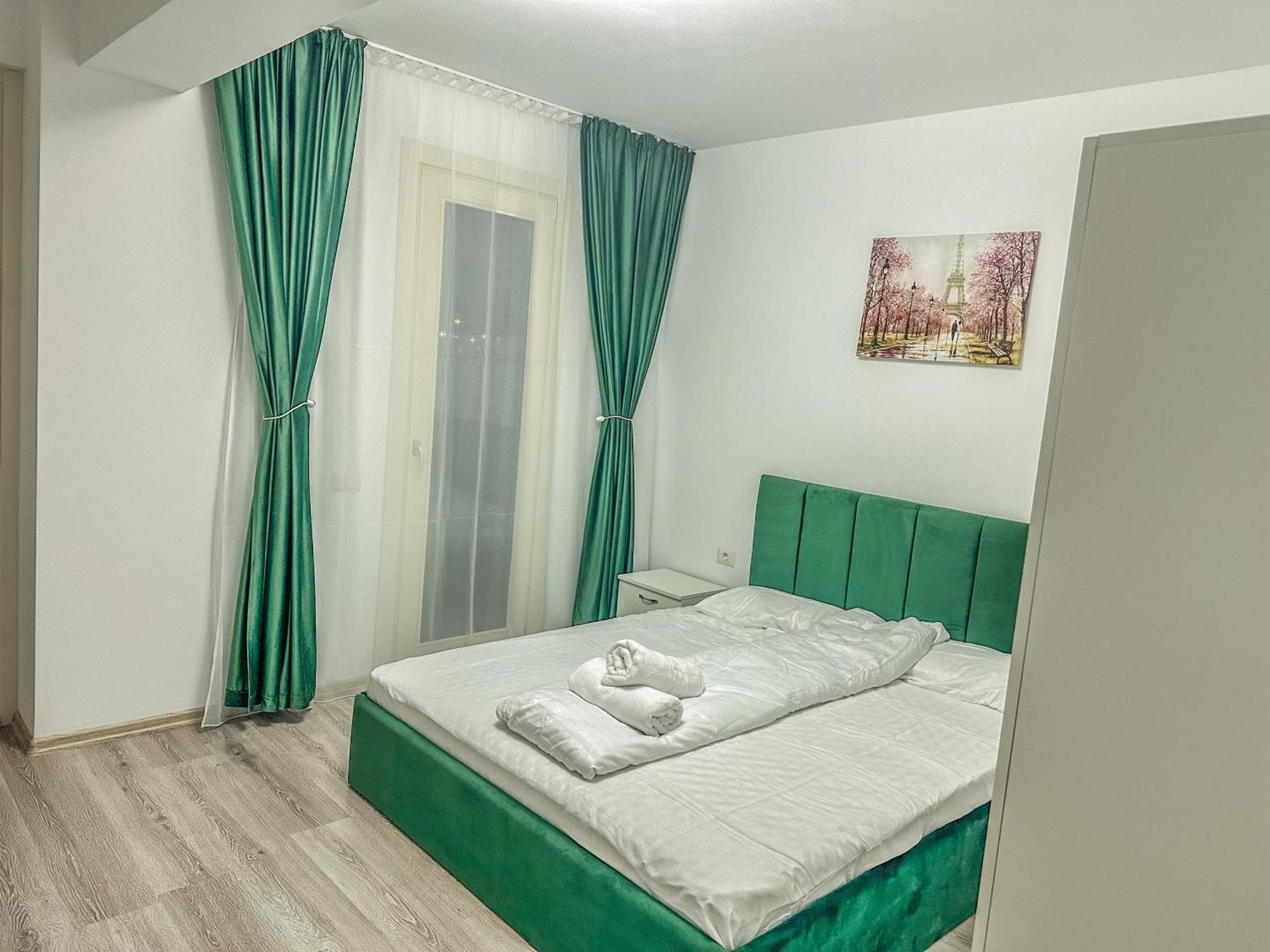 Luxury Bucovina Apartment Gura Humorului Exterior photo